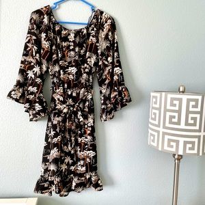 Beautiful, Unique Dress off shoulder, good as new